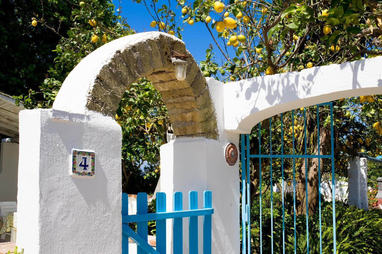 Le Querce Villa Procida Bagian luar foto