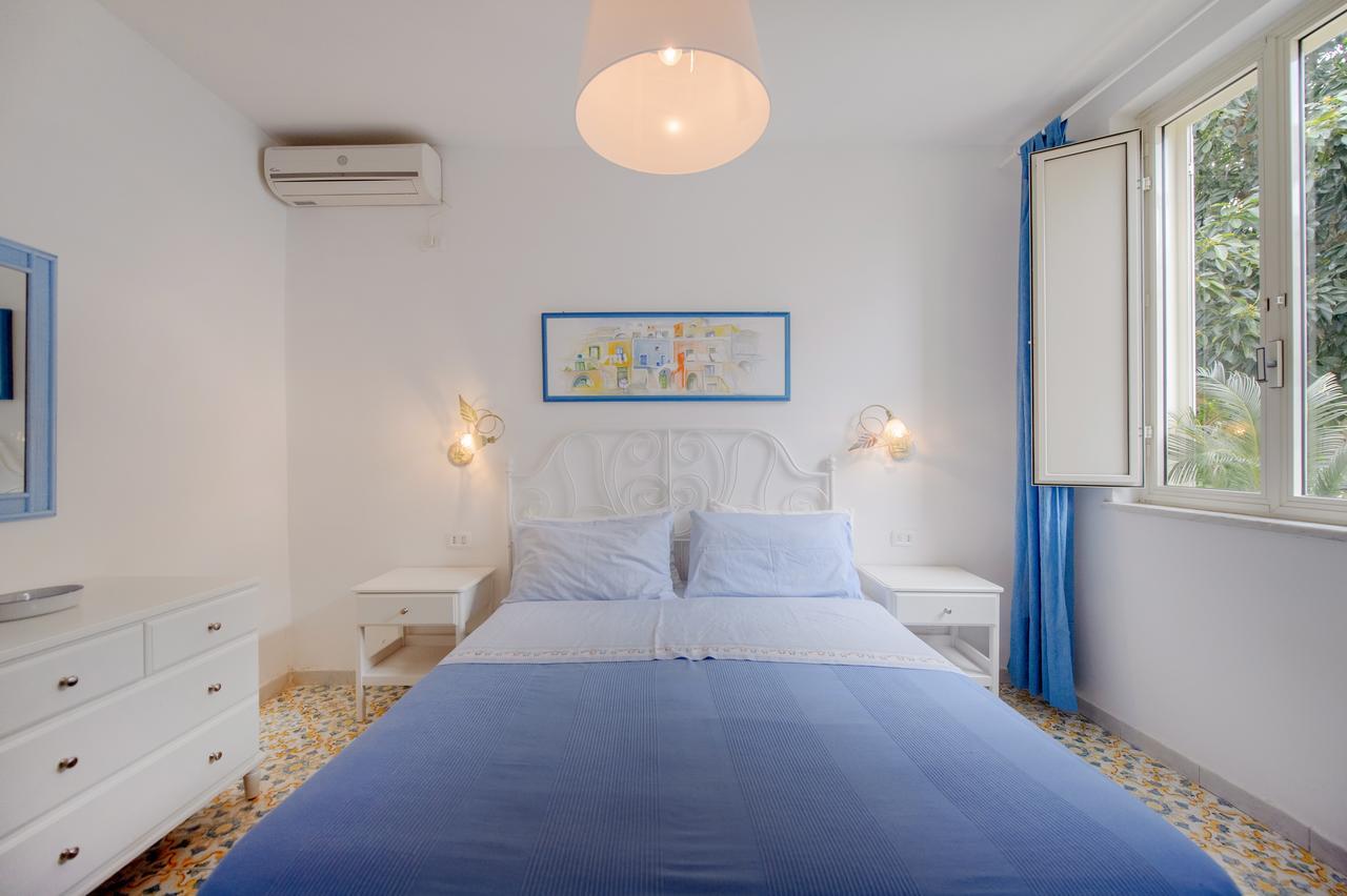 Le Querce Villa Procida Bagian luar foto