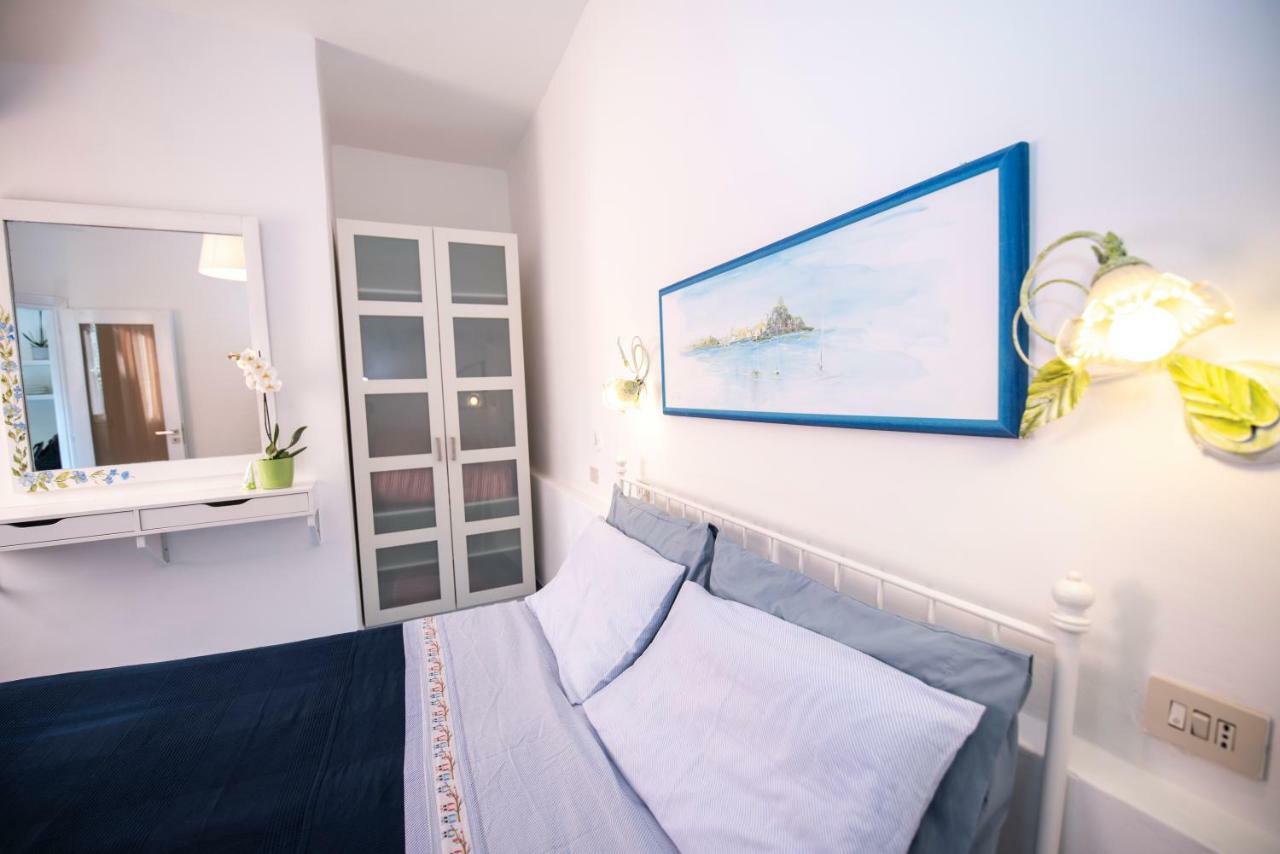 Le Querce Villa Procida Bagian luar foto